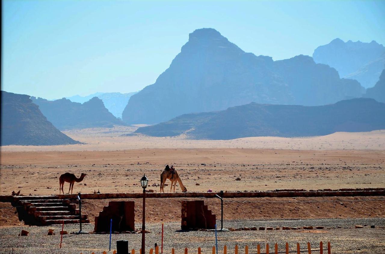 Hotel Rayyan Bedouin Life Camp à Wadi Rum Extérieur photo