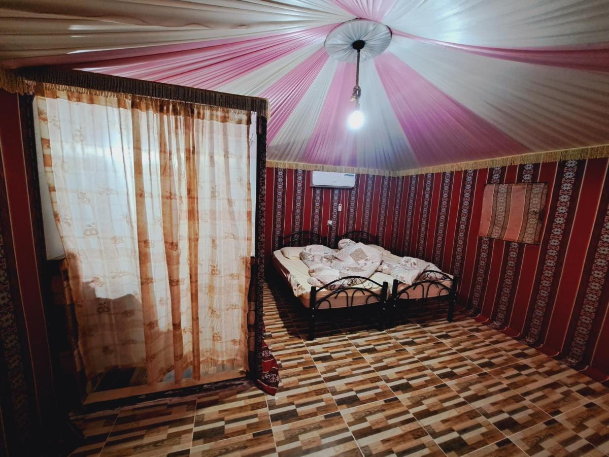 Hotel Rayyan Bedouin Life Camp à Wadi Rum Extérieur photo