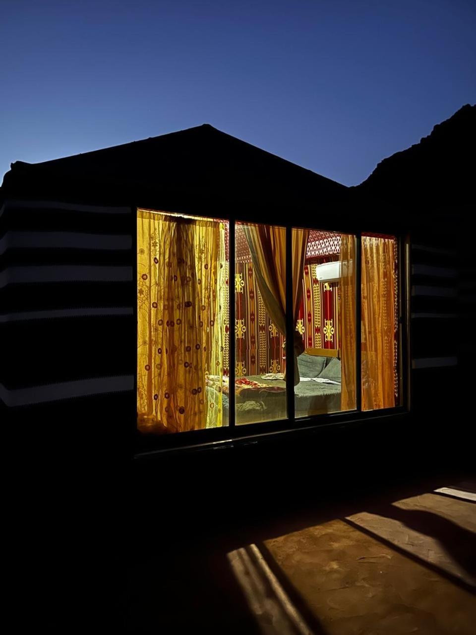 Hotel Rayyan Bedouin Life Camp à Wadi Rum Extérieur photo