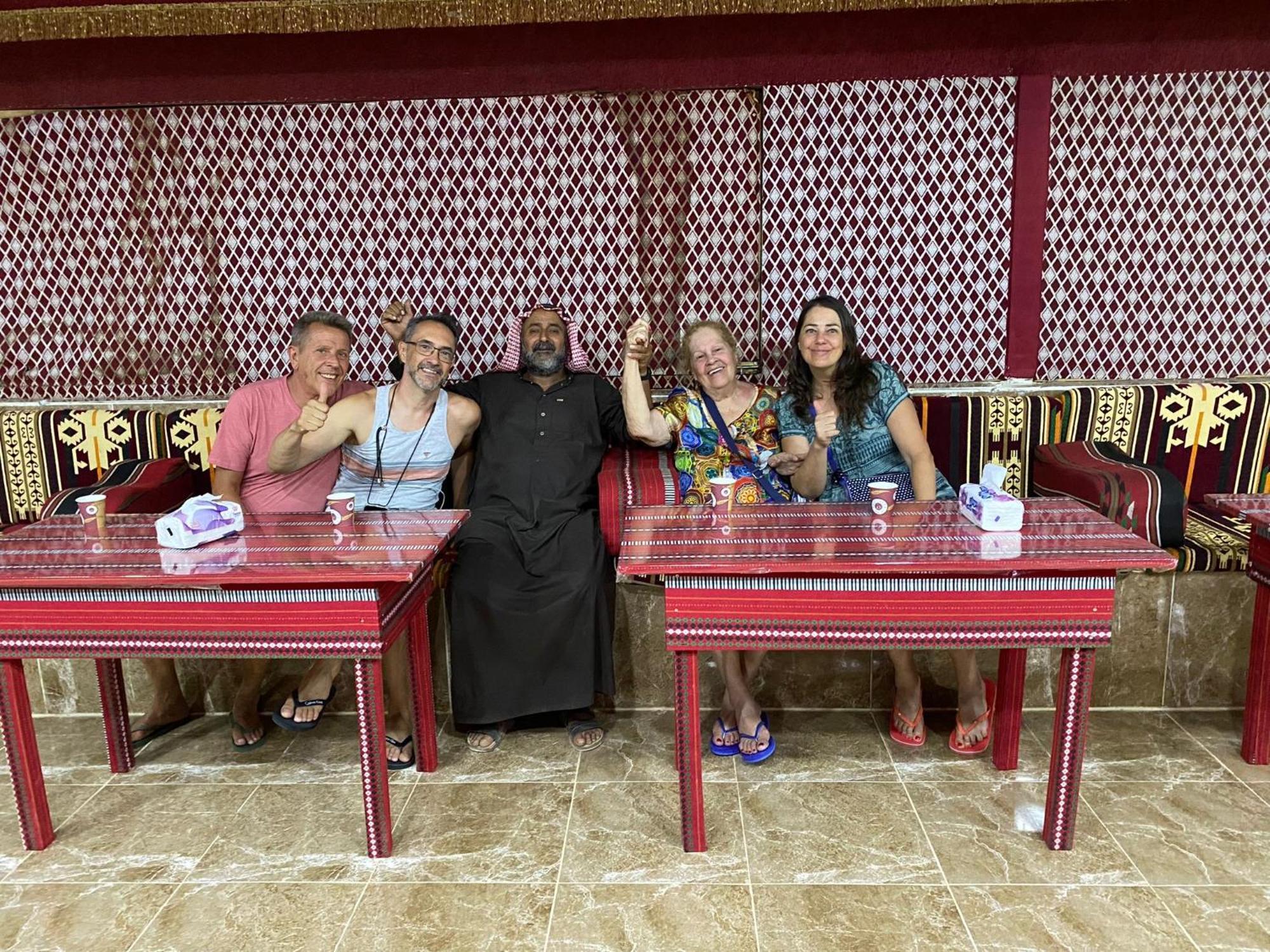 Hotel Rayyan Bedouin Life Camp à Wadi Rum Extérieur photo